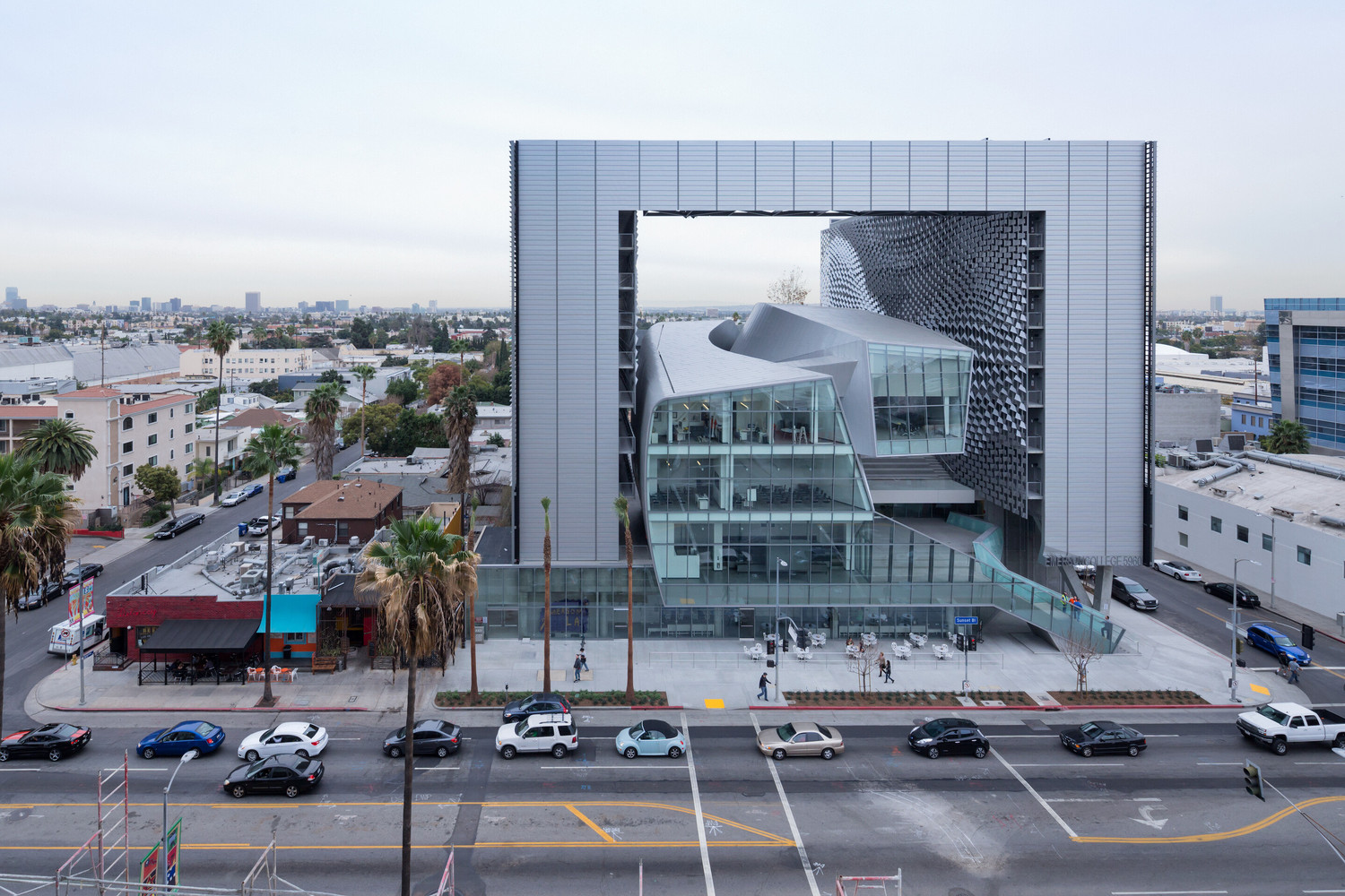 Interview With Thom Mayne: “I Am a Pragmatic Idealist”,Emerson College Los Angeles, 2014. Image © Iwan Baan