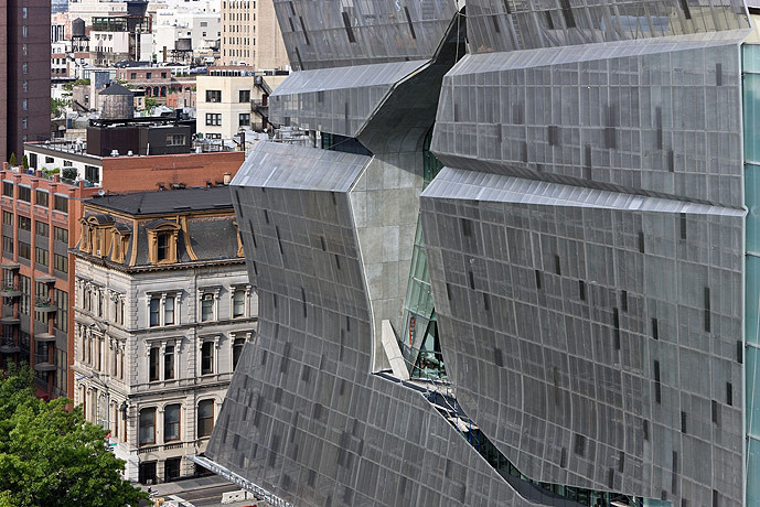 Interview With Thom Mayne: “I Am a Pragmatic Idealist”,The Cooper Union for the Advancement of Science and Art, 2006. Image © Iwan Baan